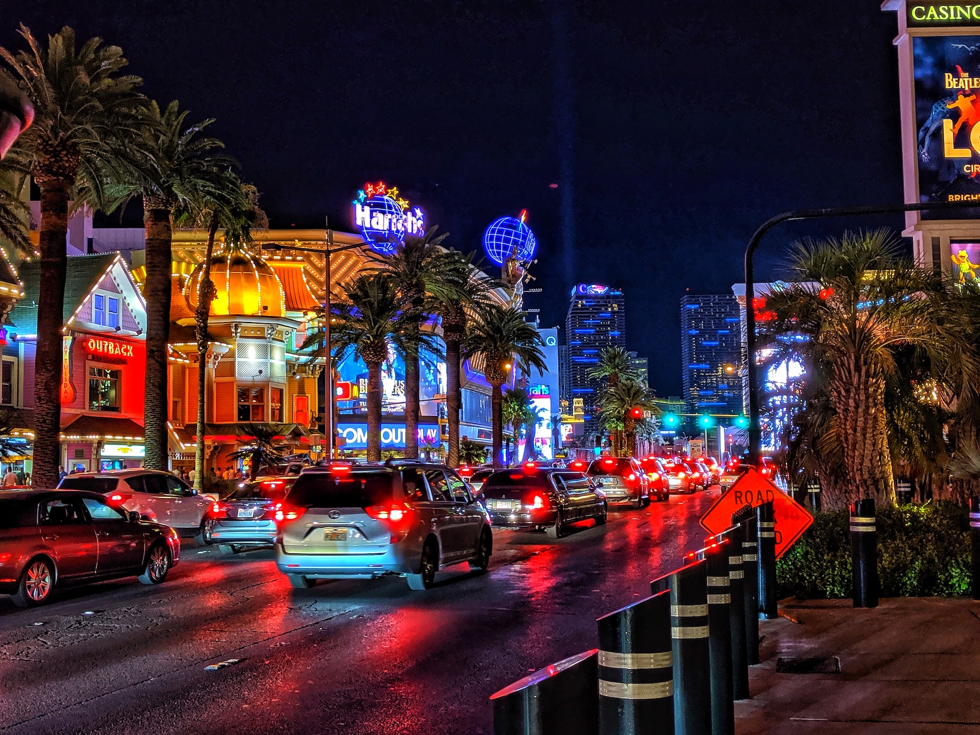 Navigating the Las Vegas Strip Without a Car - The Unofficial Guides