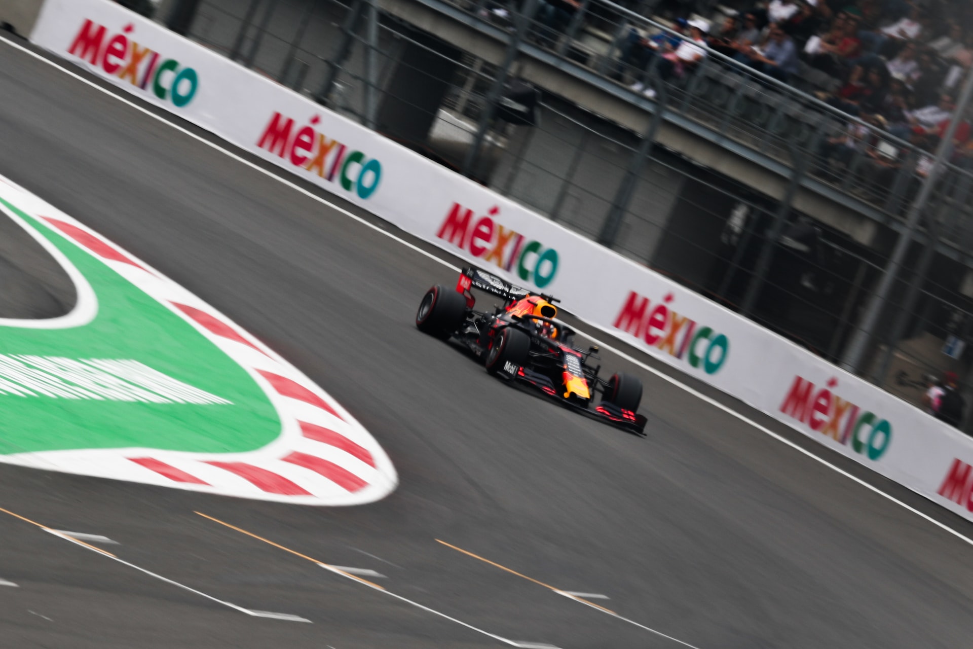 Mexico City Grand Prix Extends F1 Contract to 2025