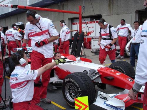 2007 Canadian Grand Prix Circuit Gilles Villeneuve pits Toyota